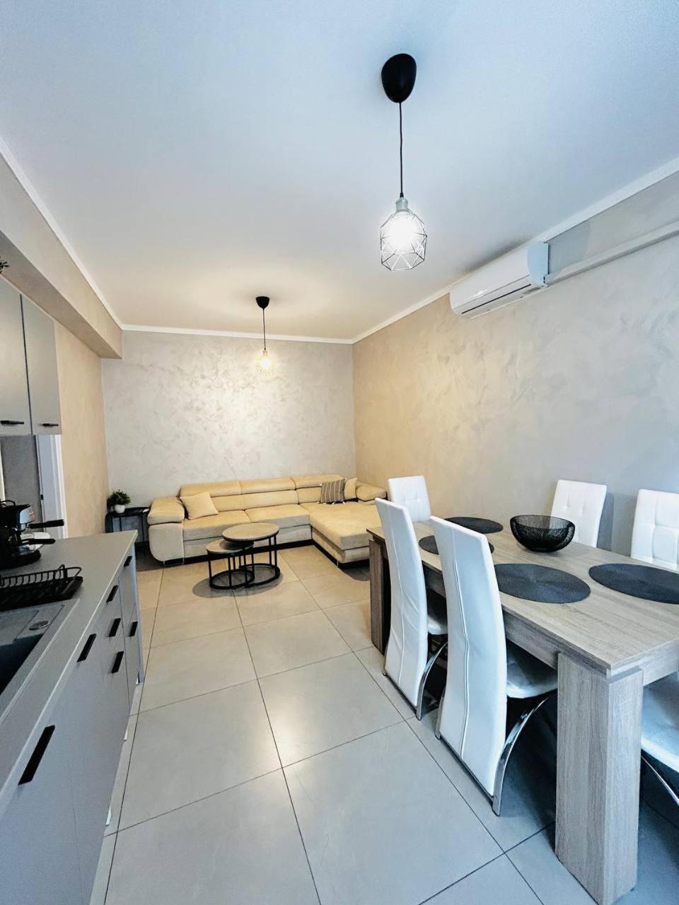 Sunhouse Apartman Hajduszoboszlo Exterior photo